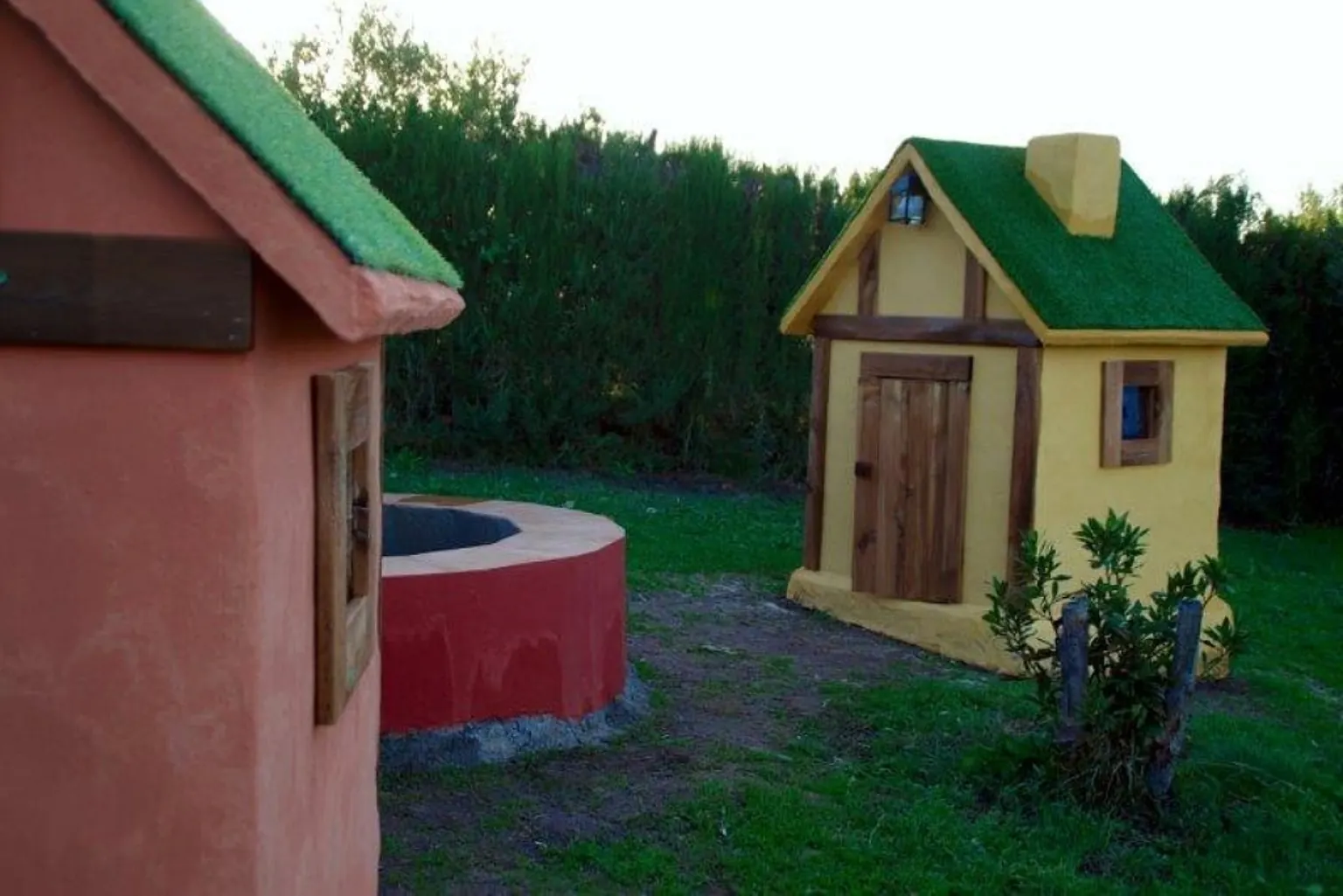Casitas de juego en el jardín